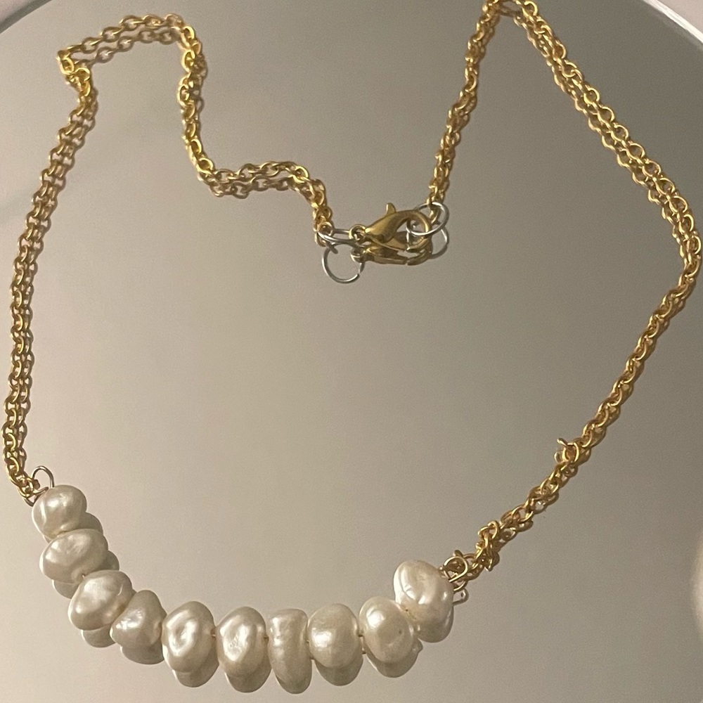 Handmade freshwater pearls with gold chain necklace - Picture 1 of 2
